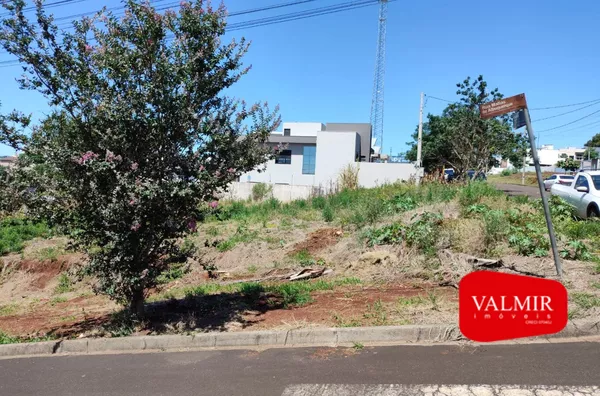 Á VENDA NO PINHEIRINHO