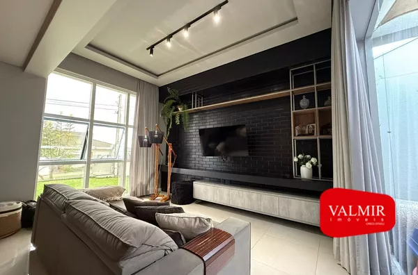 À VENDA NO MENINO DEUS