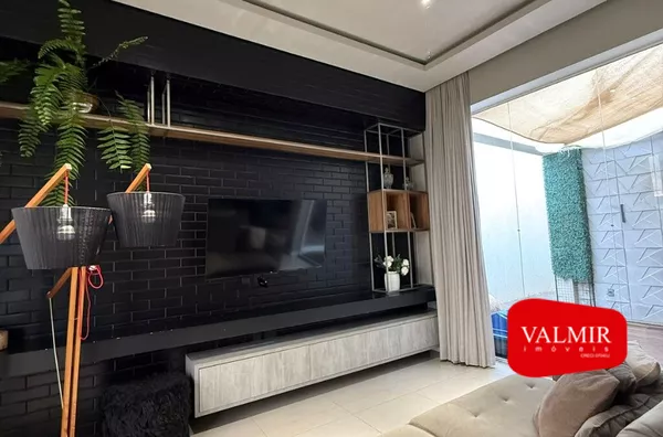 À VENDA NO MENINO DEUS