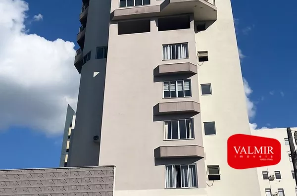 À VENDA NO CENTRO - EDIFÍCIO OSVALDO BUKOVSKI