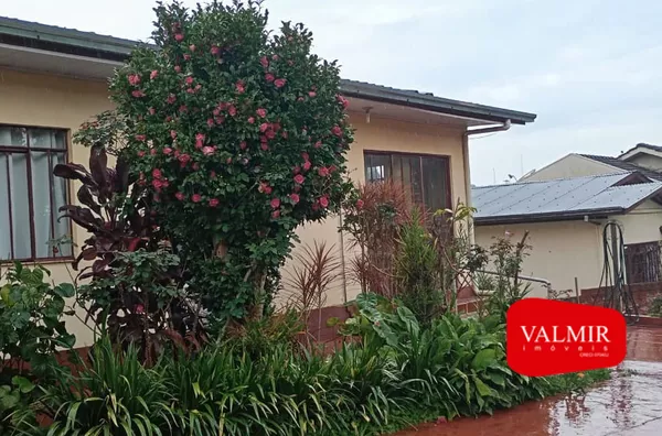 Á VENDA CASA 3 QUARTOS BAIRRO SANTA TEREZINHA - Foto 2
