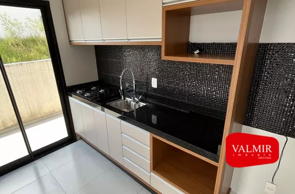 CASA RESIDENCIAL - BAIRRO FRARON