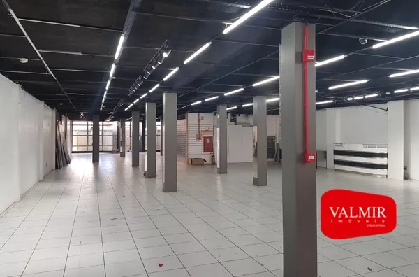 PARA LOCAÇÃO NO CENTRO - COMERCIAL