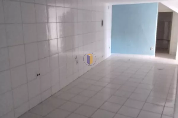 SALÃO COMERCIAL - RUA SANTA CLARA - CENTRO