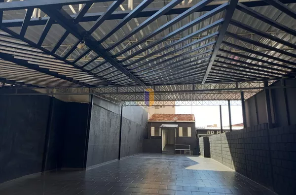 GALPÃO À VENDA E LOCAÇÃO NA RUA SETE DE SETEMBRO, SOROCABA/SP