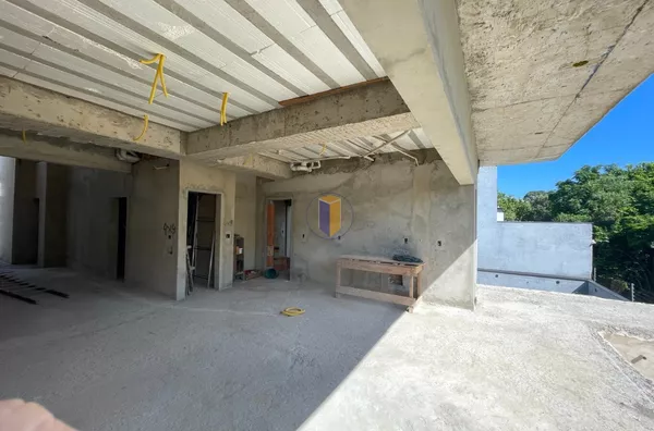 CASA EM CONSTRUÇÃO À VENDA NO CONDOMÍNIO LE FRANCE, SOROCABA/SP