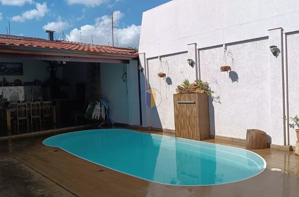 SOBRADO COM PISCINA, SOROCABA/SP