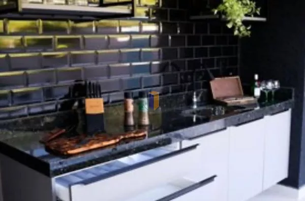 CONDOMÍNIO SUN LAKE