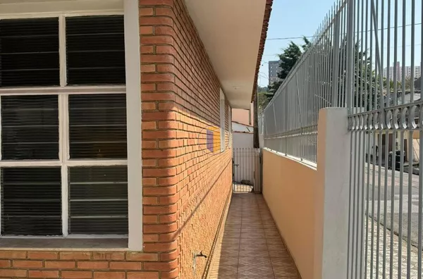 CASA TÉRREA ESQUINA - VL CARVALHO