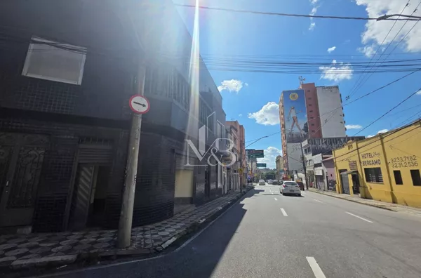 SALÃO COMERCIAL ESQUINA - CENTRO 