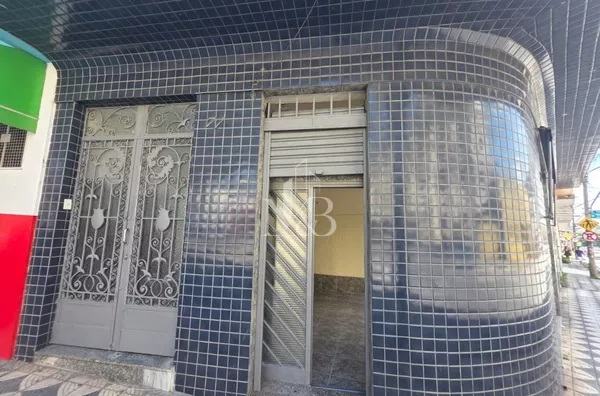 SALÃO COMERCIAL ESQUINA - CENTRO 