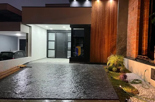 CASA TÉRREA COM 3 QUARTOS - COND. RESIDENCIAL VILLAGIO IPANEMA 