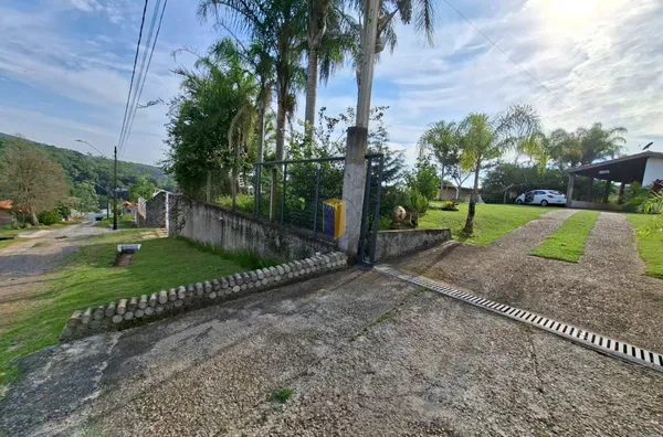 CHACARA BARREIRO - PIEDADE - 1,5KM DO ASFALTO