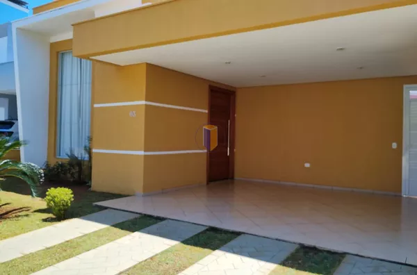 BELÍSSIMA CASA TÉRREA DE 164m² - COND. GOLDEN PARK RESIDENCE