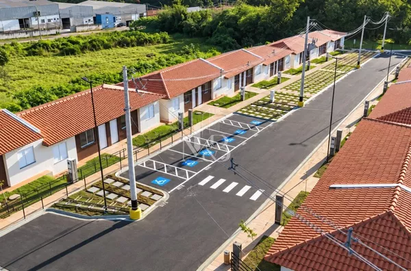 Casa no condomínio Lar Dallas para aluguel, 2 quarto(s),  Vila Bom Jesus, Sorocaba