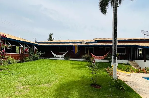 Casa Térrea com 3 Suítes, Piscina e Área Gourmet no Condomínio Vale do Lago - Foto 1