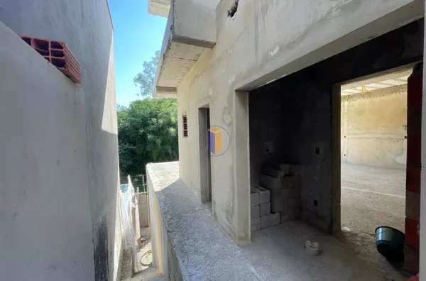 CASA EM CONSTRUÇÃO À VENDA NO CONDOMÍNIO LE FRANCE, SOROCABA/SP