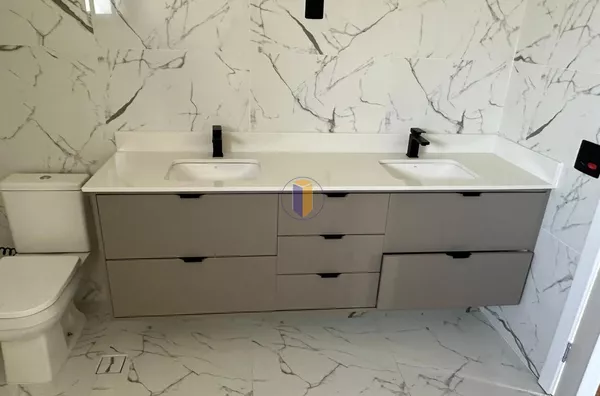 CASA À VENDA NO CONDOMÍNIO MONTBLANC, SOROCABA/SP