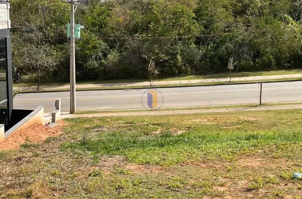 TERRENO COMERCIAL - ALPHAVILLE 3