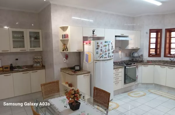 CASA À VENDA NO JD. MARIA HELENA, SOROCABA/SP