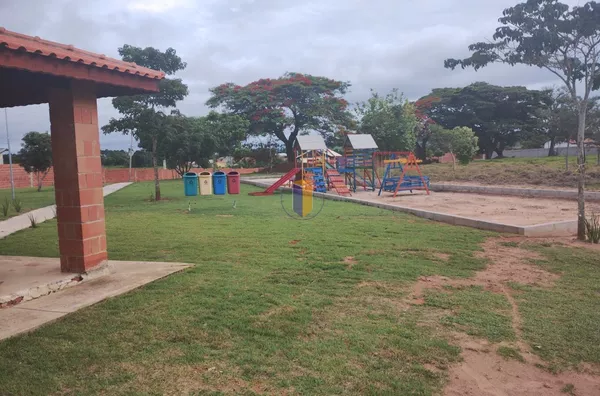 TERRENO À VENDA NO RESIDENCIAL VIVENDAS DO PORTO, EM CAPELA DO ALTO/SP