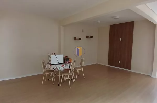 CASA VENDA - VILA LEÃO