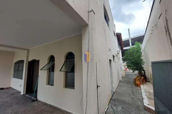 CASA JARDIM EMÍLIA - PERTINHO DO BOS  