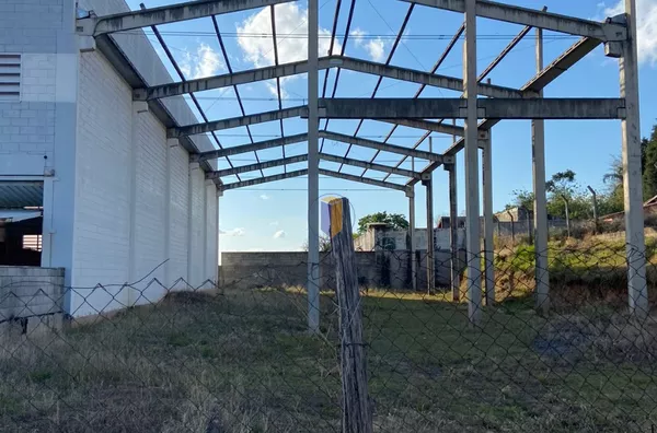 RETIRO SÃO JOÃO - BARRACÃO FABRIL VENDE - Foto 16