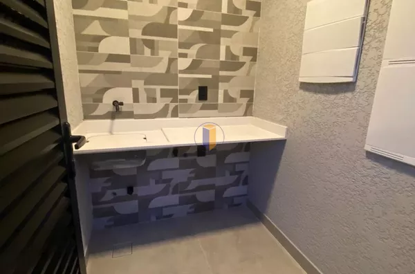 CASA À VENDA NO RESIDENCIAL SUNLAKE, VOTORANTIM/SP