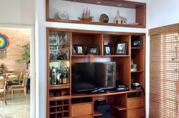 CASA TÉRREA DE 245m² - CONDOMÍNIO IBITI DO PAÇO