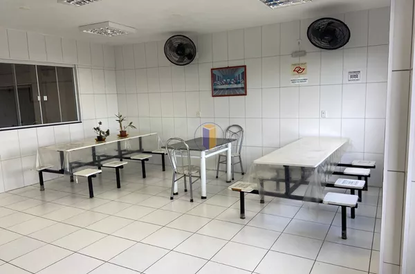 RETIRO SÃO JOÃO - BARRACÃO FABRIL VENDE