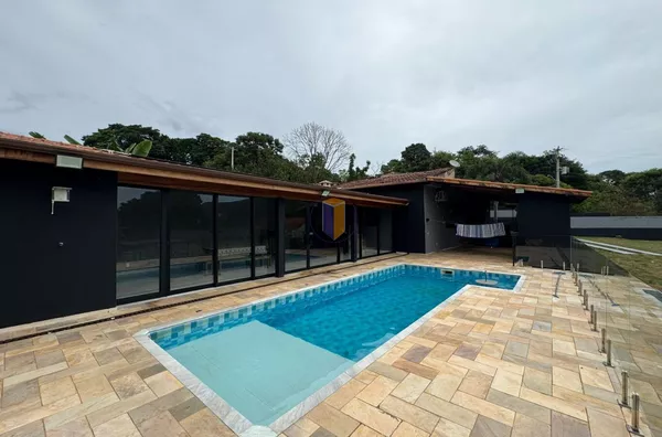 CHÁCARA DE ALTO PADRÃO À VENDA EM ARAÇOIABA/SP