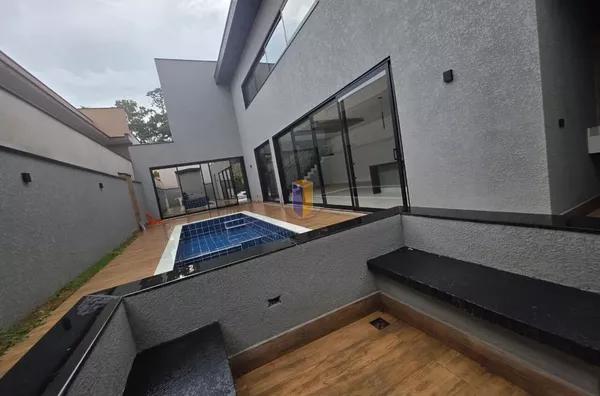 CASA À VENDA NO CONDOMÍNIO VILA VERONA, SOROCABA/SP