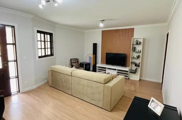 Casa Térrea com 3 Suítes, Piscina e Área Gourmet no Condomínio Vale do Lago - Foto 2