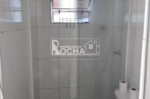 CASA,: QUARTO, COZINHA, BANHEIRO, ÁREA DE SERVIÇO. 