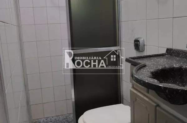 2Quartos, 1suite, sala, cozinha, baheiro, 2garagem, mais edicula nos fundos. - Foto 12