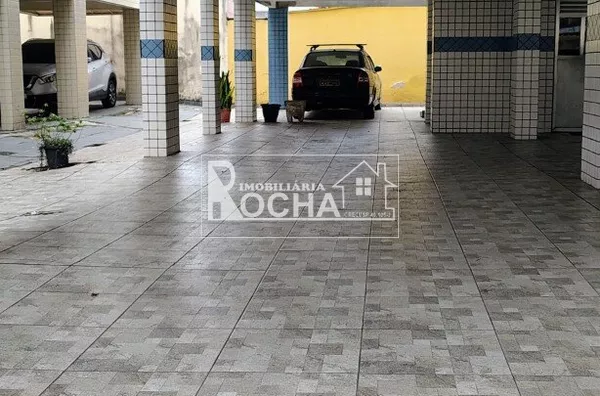 2-quartos, sala, cozinha, banheiro,garagem, area de serviço