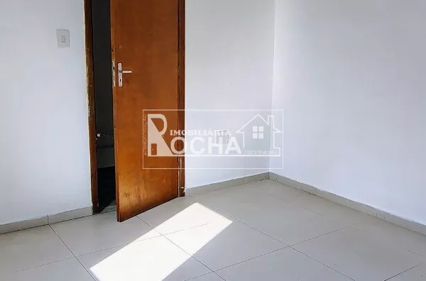 Quarto , Sala, Cozinha,, Banheiro, área de serviço e Vaga de Garagem