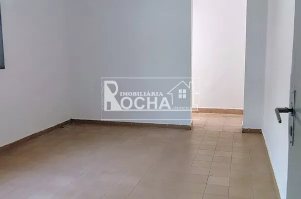 3.quartos, suíte, sala, cozinha, banheiro, garagem; edícula: quarto, sala, cozinha, banheiro, quintal, area de serviços individuais - Foto 10
