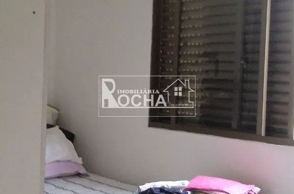 2 quartos, 1-suíte, sala, cozinha, banheiro, garagem carro e moto. - Foto 13