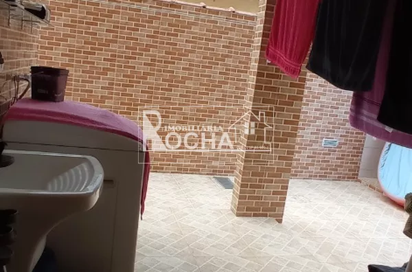 SOBRADO: 3 QUARTOS, (1-SUÍTE) SALA, LABABO, COZINHA, BANHEIROS, GARAGEM, ÁREA DE SERVIÇO, QUINTAL. - Foto 16