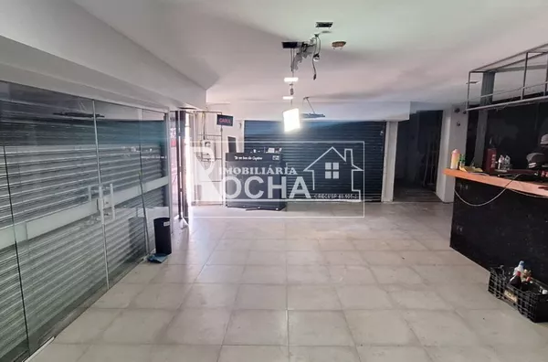 Loja Comercial Centro de São Vicente Frente Ampla
