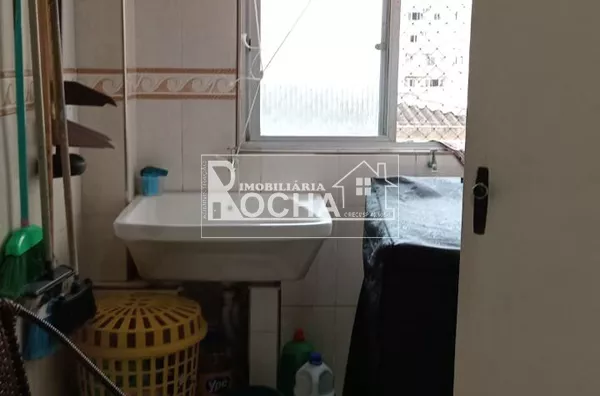 Apt. 2dormitórios, (sendo 1 suíte); Sala ampla, Varanda com vista para o mar; Banheiro social  Copa e cozinha;  Dependência de serviço  Lavanderia; 1 vaga de garagem - Foto 7