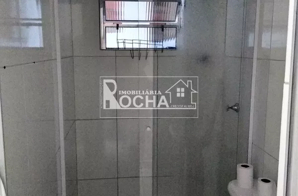 1 quarto, cozinha, banheiro