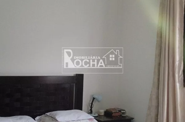 2 quartos, 1-suíte, sala, cozinha, banheiro, garagem carro e moto. - Foto 9