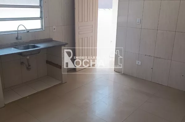 Casa 3 dormitórios, 2 banheiros, Jockei Clube, São Vicente