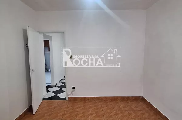 2 Quartos, sala, cozinha, banheiro, garagem 1 vagas, ára de serviço - Foto 12