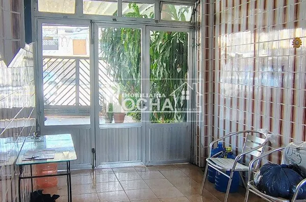 3 Quartos, Sala, Cozinha, Banheiro, Gargem, área de serviço, + edicula 