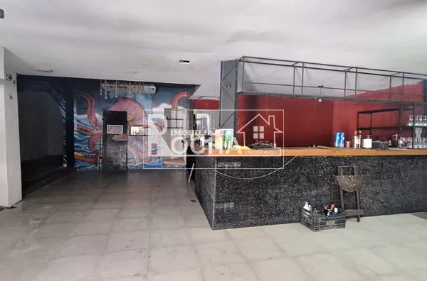 Loja Comercial Centro de São Vicente Frente Ampla