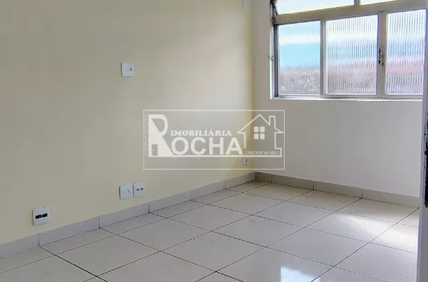 2quartos, sala, cozinha, banheiro, garagem, area de serviço